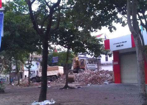 Hy hữu chuyện mua "cục gạch" được… đất “vàng”